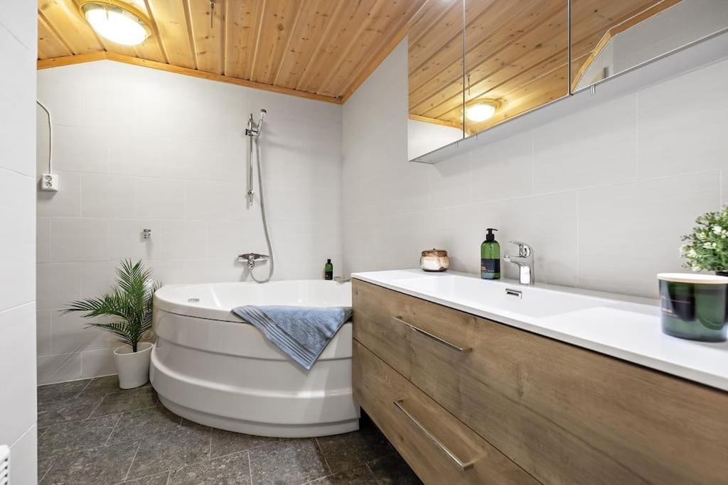 Holiday home Cozy With Great View And Immediate Proximity To The And Swimming Area