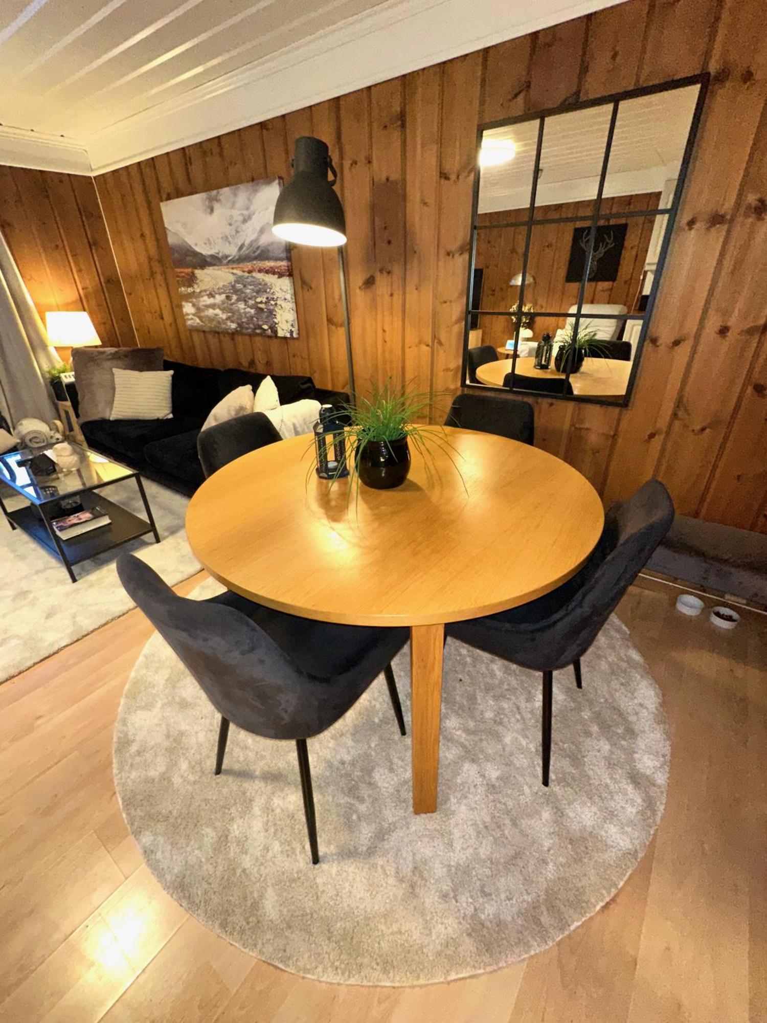 Cozy With Great View And Immediate Proximity To The And Swimming Area
